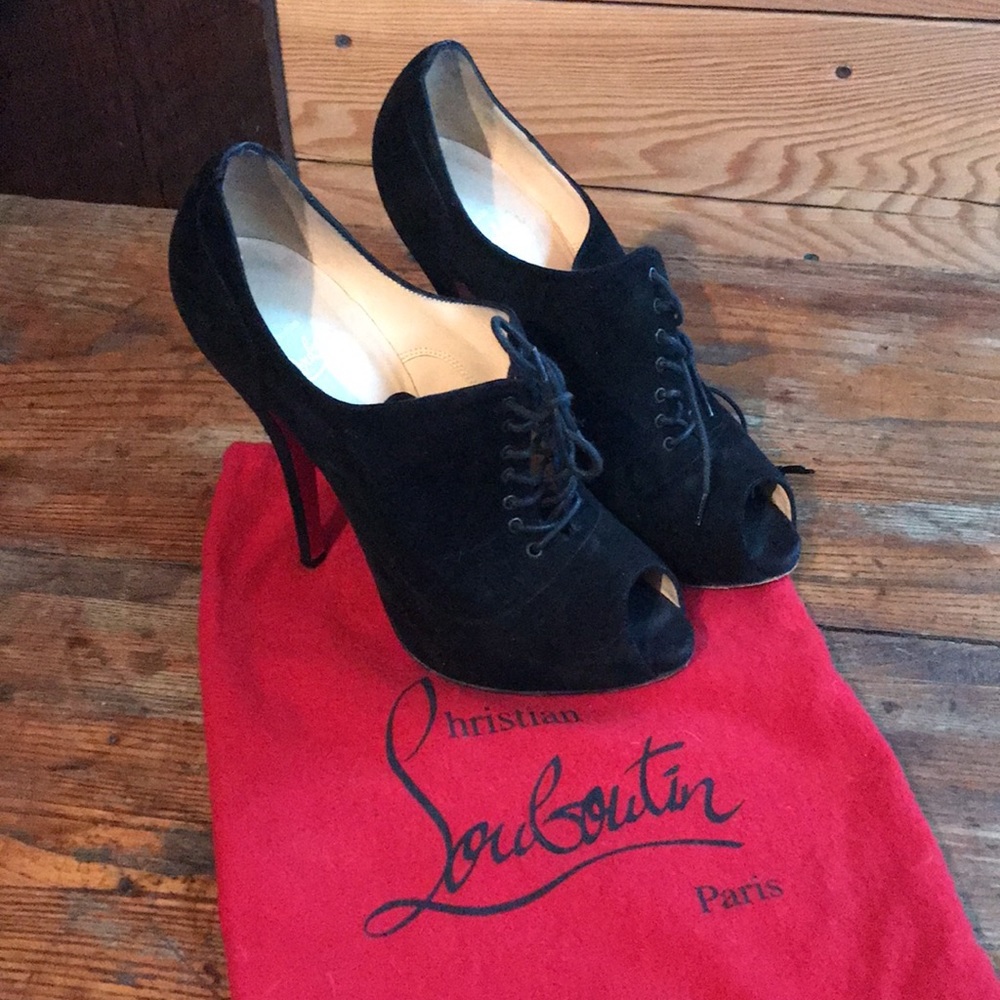 Christian Luouboutin Derby Shoe in Suede
